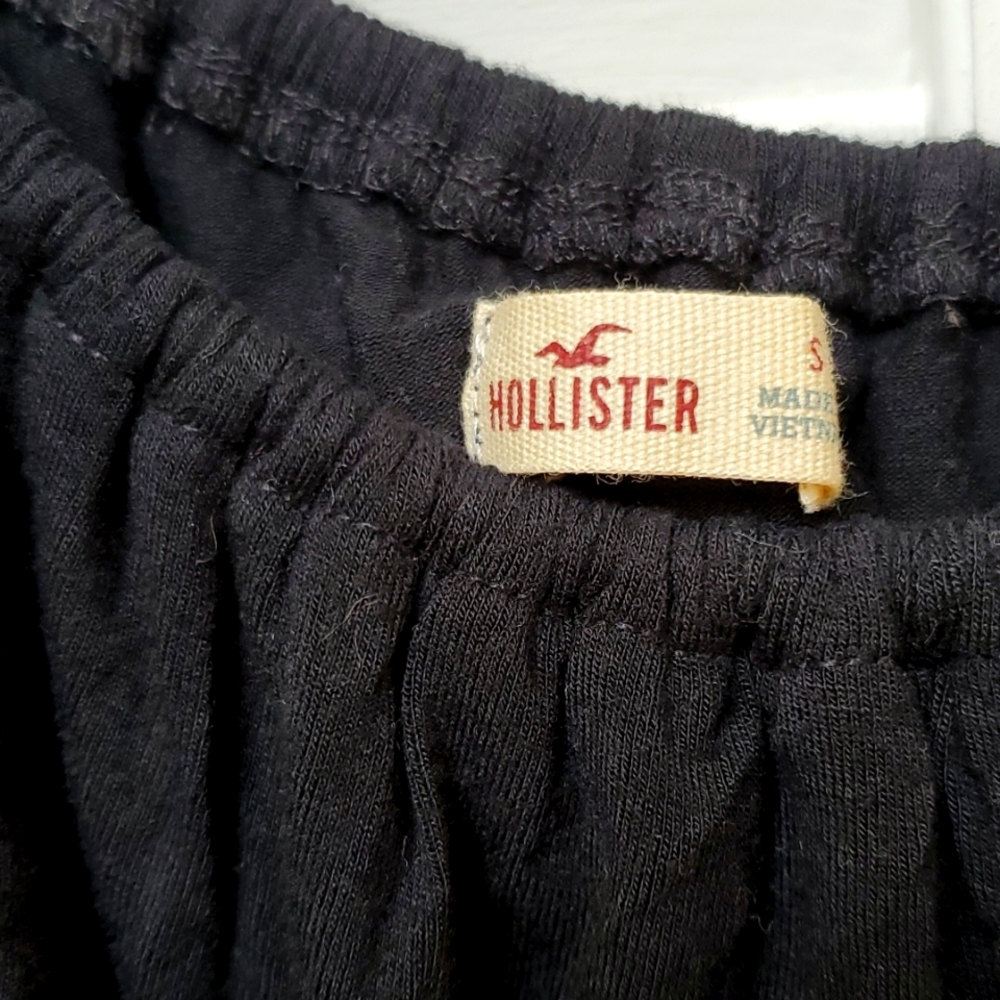 Hollister Size S Black Lace Trimmed Cropped Top. - Picture 6 of 7